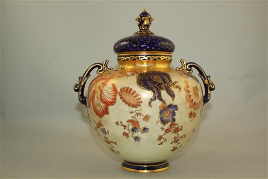 A large fine Royal Crown Derby vase and cover, c.1903, 24cm